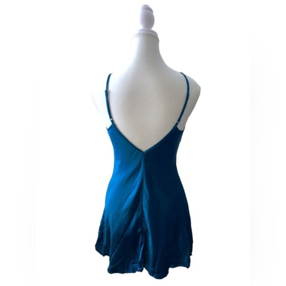 Victoria's Secret - Vintage 100% silk slip - Picture 2 of 11